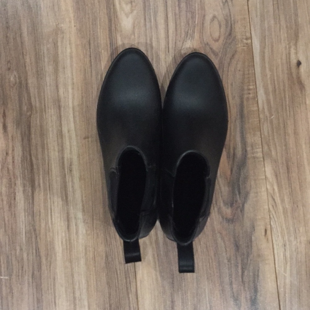 Rubber boots